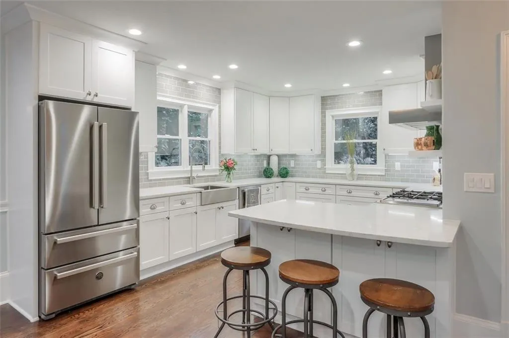7775 Landowne Drive, Sandy Springs, Georgia 30350, 5 Bedrooms Bedrooms, ,4 BathroomsBathrooms,Residential,Sold,7775 Landowne Drive,6786067