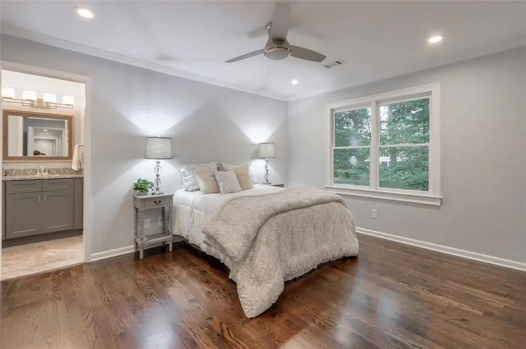7775 Landowne Drive, Sandy Springs, Georgia 30350, 5 Bedrooms Bedrooms, ,4 BathroomsBathrooms,Residential,Sold,7775 Landowne Drive,6786067