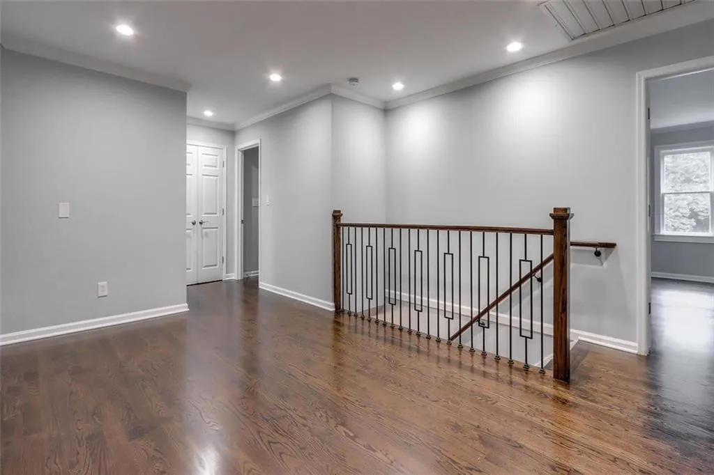 7775 Landowne Drive, Sandy Springs, Georgia 30350, 5 Bedrooms Bedrooms, ,4 BathroomsBathrooms,Residential,Sold,7775 Landowne Drive,6786067