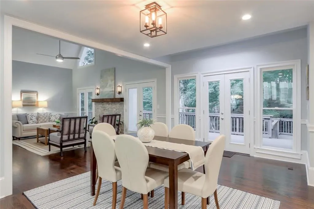 7775 Landowne Drive, Sandy Springs, Georgia 30350, 5 Bedrooms Bedrooms, ,4 BathroomsBathrooms,Residential,Sold,7775 Landowne Drive,6786067