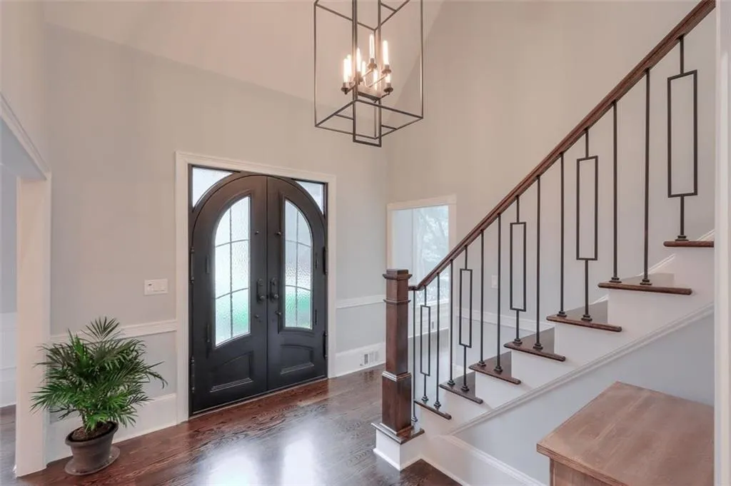 7775 Landowne Drive, Sandy Springs, Georgia 30350, 5 Bedrooms Bedrooms, ,4 BathroomsBathrooms,Residential,Sold,7775 Landowne Drive,6786067