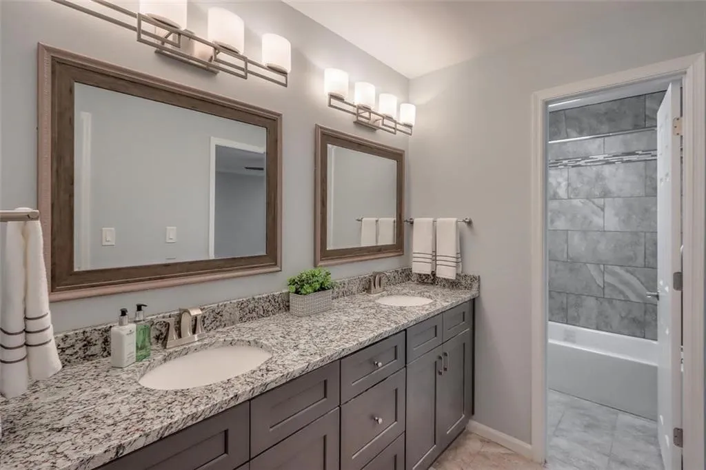 7775 Landowne Drive, Sandy Springs, Georgia 30350, 5 Bedrooms Bedrooms, ,4 BathroomsBathrooms,Residential,Sold,7775 Landowne Drive,6786067