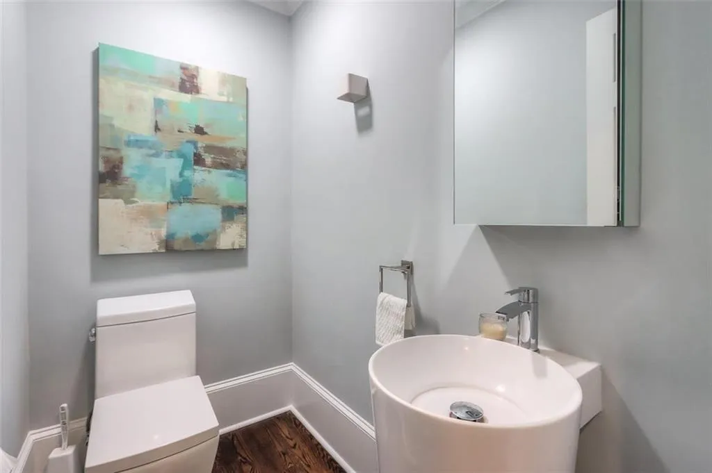 7775 Landowne Drive, Sandy Springs, Georgia 30350, 5 Bedrooms Bedrooms, ,4 BathroomsBathrooms,Residential,Sold,7775 Landowne Drive,6786067