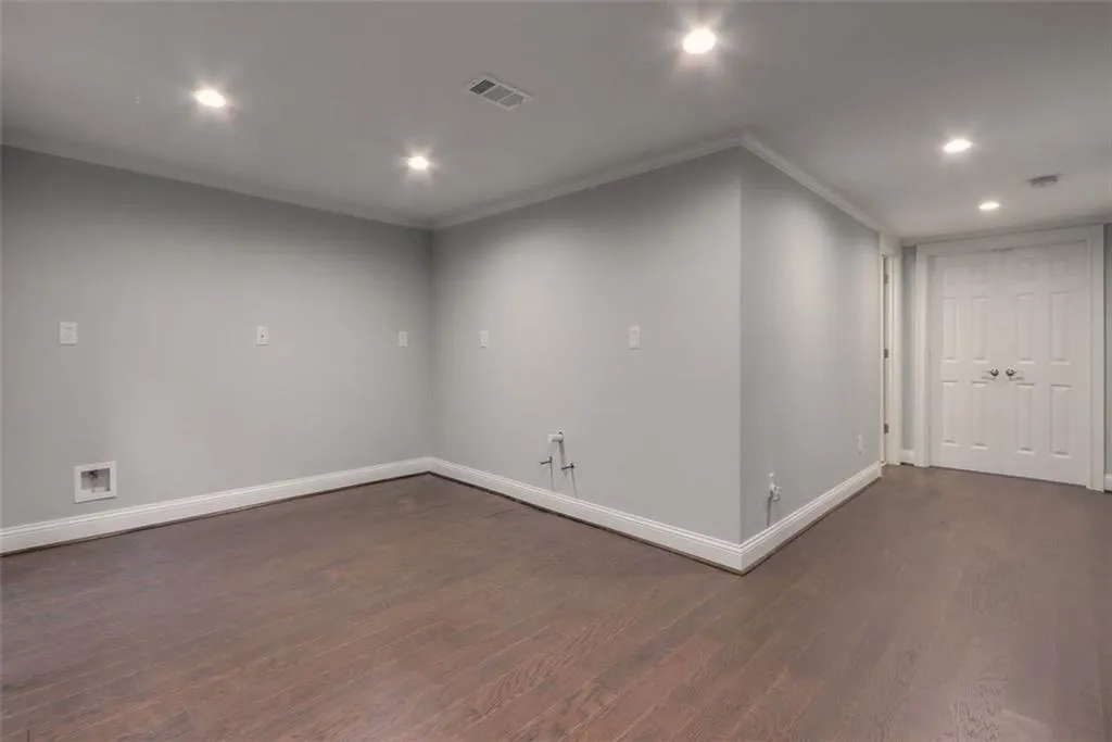 7775 Landowne Drive, Sandy Springs, Georgia 30350, 5 Bedrooms Bedrooms, ,4 BathroomsBathrooms,Residential,Sold,7775 Landowne Drive,6786067