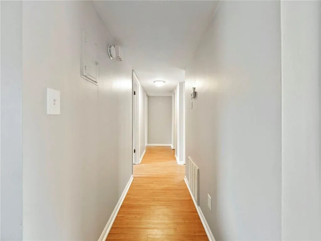 5593 Kingsport Drive Unit 17, Sandy Springs, Georgia 30342, 3 Bedrooms Bedrooms, ,2 BathroomsBathrooms,Residential,Sold,5593 Kingsport Drive Unit 17,6871184