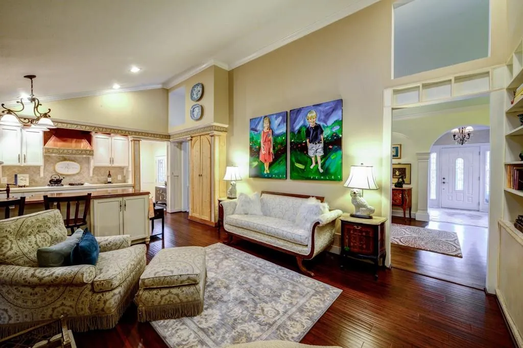 2478 Fernleaf Court Nw, Atlanta, Georgia 30318, 3 Bedrooms Bedrooms, ,2 BathroomsBathrooms,Residential,Sold,2478 Fernleaf Court Nw,5721719