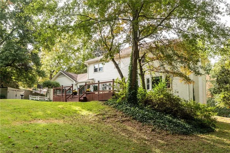 7505 Spalding Lane, Sandy Springs, Georgia 30350, 4 Bedrooms Bedrooms, ,2 BathroomsBathrooms,Residential,Sold,7505 Spalding Lane,6635236