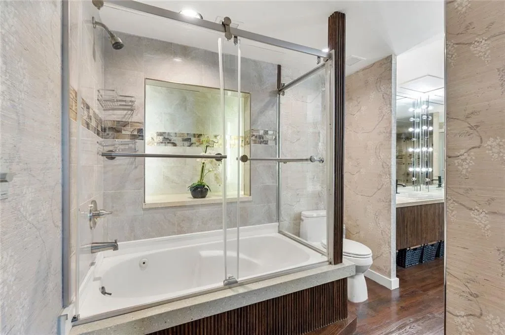 130 26th Street Nw Unit 801, Atlanta, Georgia 30309, 3 Bedrooms Bedrooms, ,2 BathroomsBathrooms,Residential,For Sale,130 26th Street Nw Unit 801,7581357