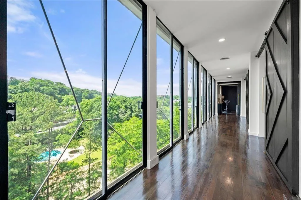 130 26th Street Nw Unit 801, Atlanta, Georgia 30309, 3 Bedrooms Bedrooms, ,2 BathroomsBathrooms,Residential,For Sale,130 26th Street Nw Unit 801,7581357