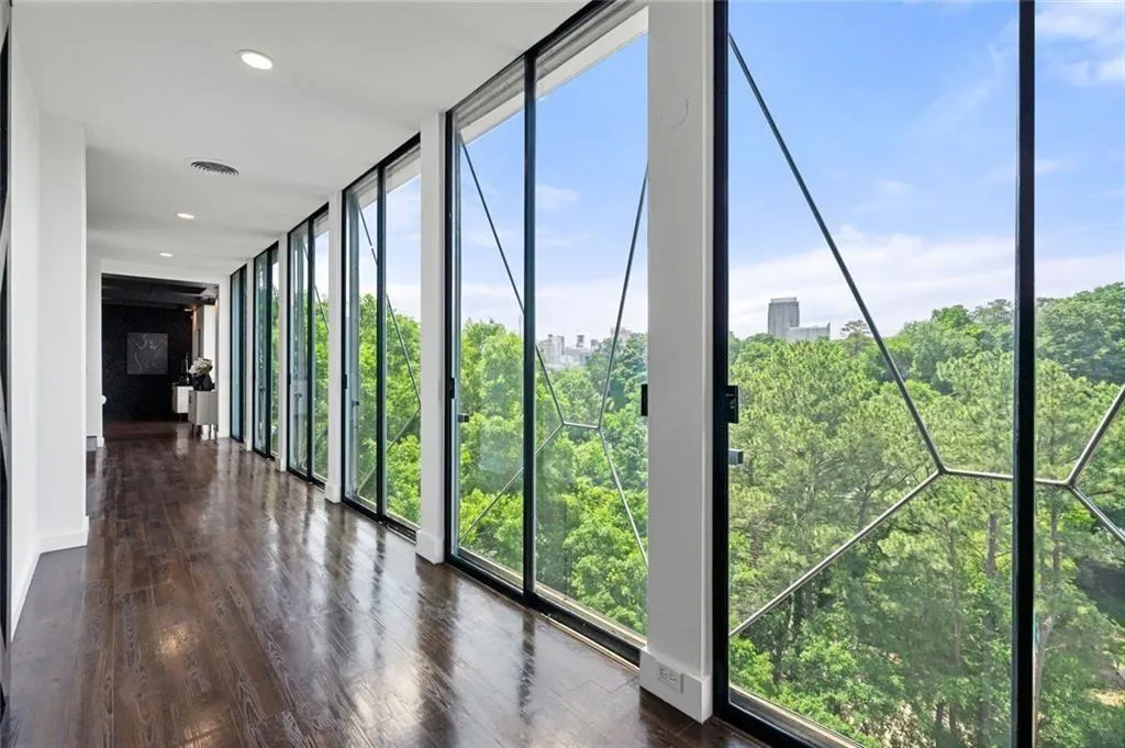130 26th Street Nw Unit 801, Atlanta, Georgia 30309, 3 Bedrooms Bedrooms, ,2 BathroomsBathrooms,Residential,For Sale,130 26th Street Nw Unit 801,7581357