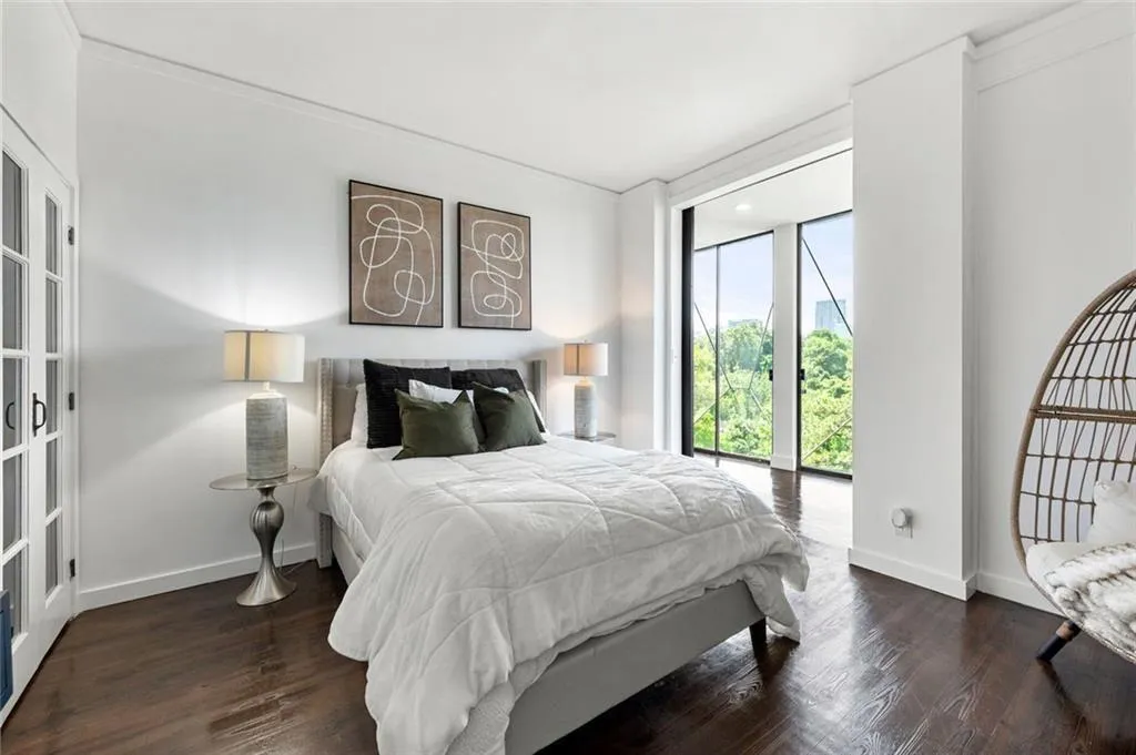 130 26th Street Nw Unit 801, Atlanta, Georgia 30309, 3 Bedrooms Bedrooms, ,2 BathroomsBathrooms,Residential,For Sale,130 26th Street Nw Unit 801,7581357