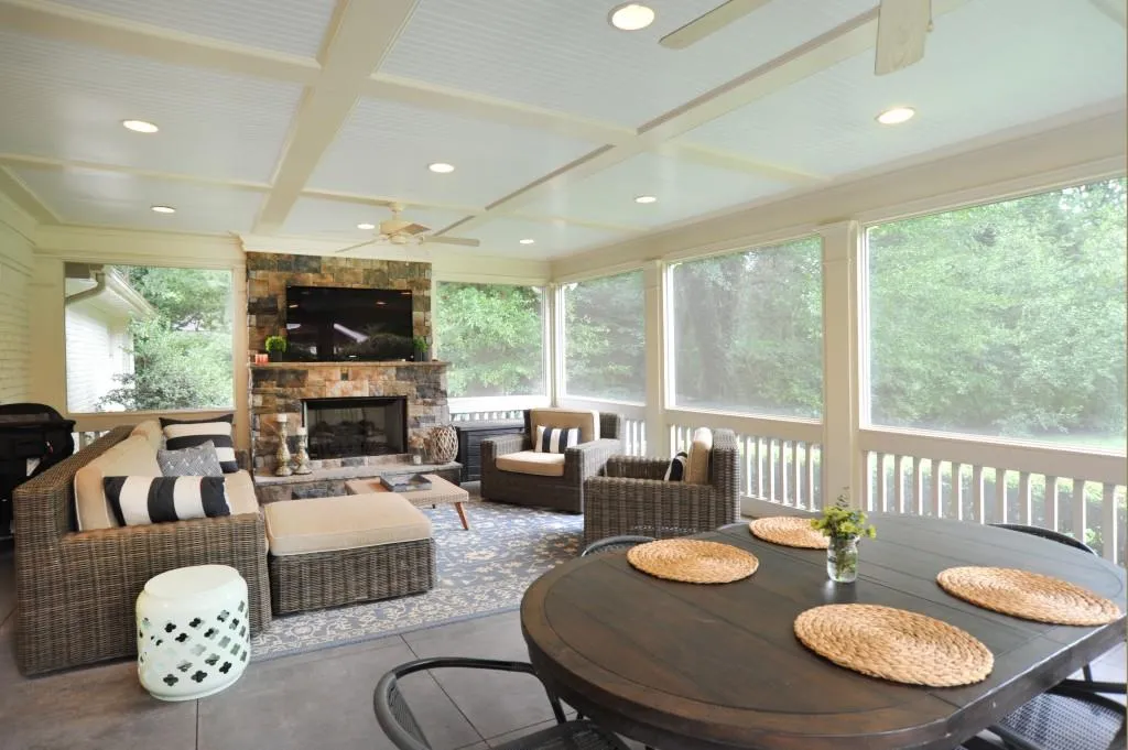 560 Highbrook Drive, Atlanta, Georgia 30342, 4 Bedrooms Bedrooms, ,3 BathroomsBathrooms,Residential,Sold,560 Highbrook Drive,6769068