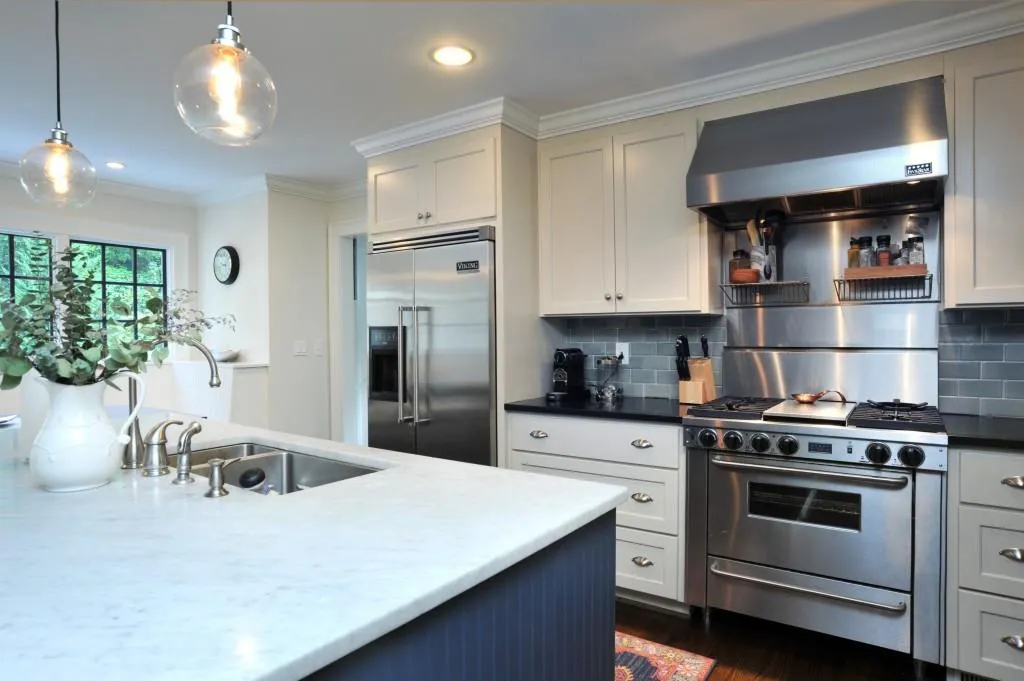 560 Highbrook Drive, Atlanta, Georgia 30342, 4 Bedrooms Bedrooms, ,3 BathroomsBathrooms,Residential,Sold,560 Highbrook Drive,6769068