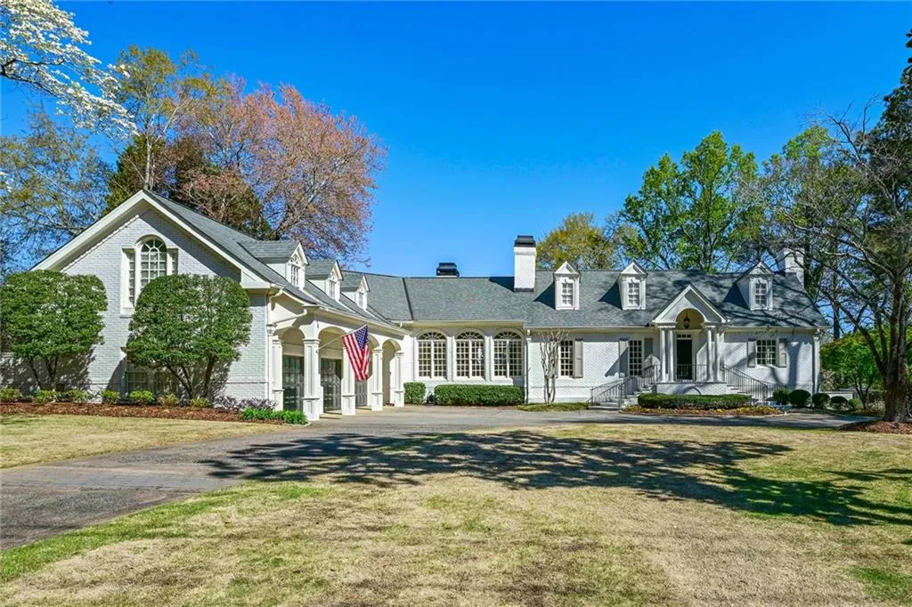 4969 Long Island Drive Nw, Atlanta, Georgia 30327, 4 Bedrooms Bedrooms, ,6 BathroomsBathrooms,Residential,Sold,4969 Long Island Drive Nw,7192348