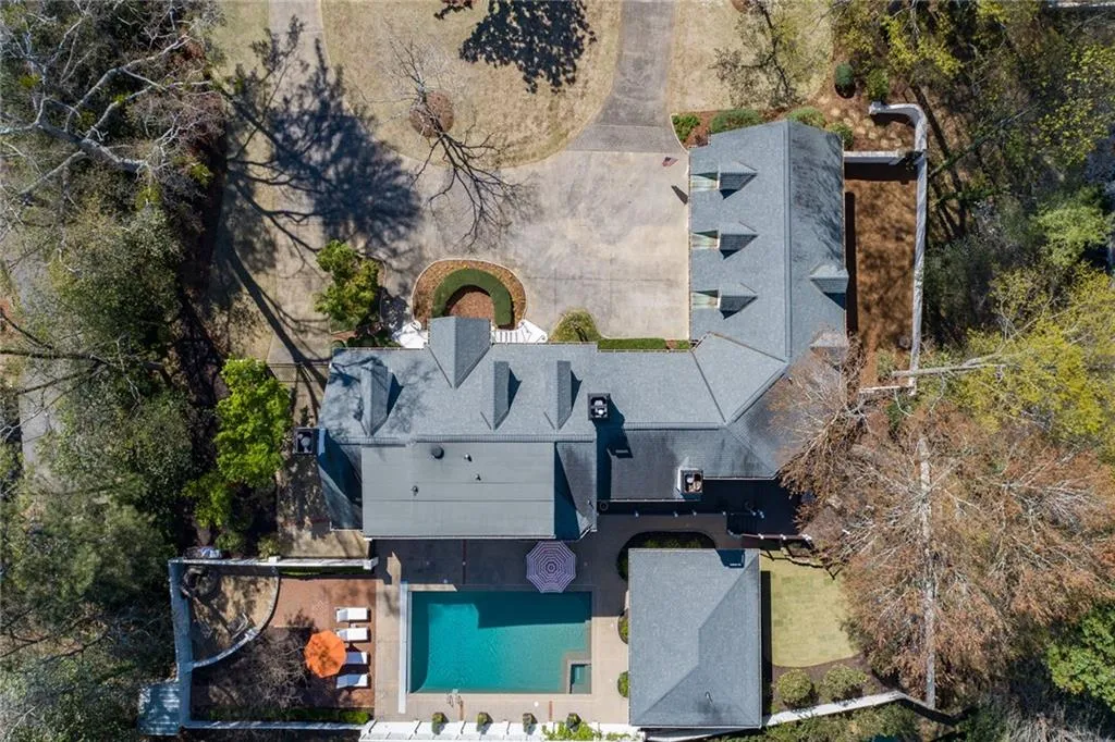 4969 Long Island Drive Nw, Atlanta, Georgia 30327, 4 Bedrooms Bedrooms, ,6 BathroomsBathrooms,Residential,Sold,4969 Long Island Drive Nw,7192348