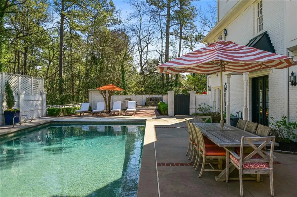 4969 Long Island Drive Nw, Atlanta, Georgia 30327, 4 Bedrooms Bedrooms, ,6 BathroomsBathrooms,Residential,Sold,4969 Long Island Drive Nw,7192348