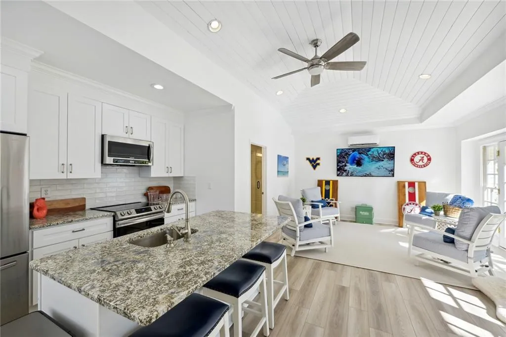 4969 Long Island Drive Nw, Atlanta, Georgia 30327, 4 Bedrooms Bedrooms, ,6 BathroomsBathrooms,Residential,Sold,4969 Long Island Drive Nw,7192348