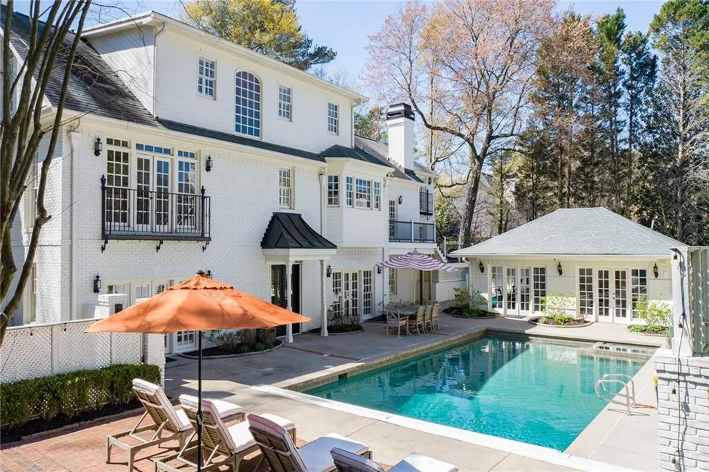 4969 Long Island Drive Nw, Atlanta, Georgia 30327, 4 Bedrooms Bedrooms, ,6 BathroomsBathrooms,Residential,Sold,4969 Long Island Drive Nw,7192348