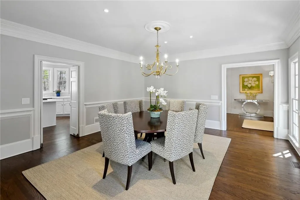 4969 Long Island Drive Nw, Atlanta, Georgia 30327, 4 Bedrooms Bedrooms, ,6 BathroomsBathrooms,Residential,Sold,4969 Long Island Drive Nw,7192348