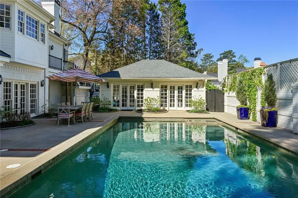 4969 Long Island Drive Nw, Atlanta, Georgia 30327, 4 Bedrooms Bedrooms, ,6 BathroomsBathrooms,Residential,Sold,4969 Long Island Drive Nw,7192348