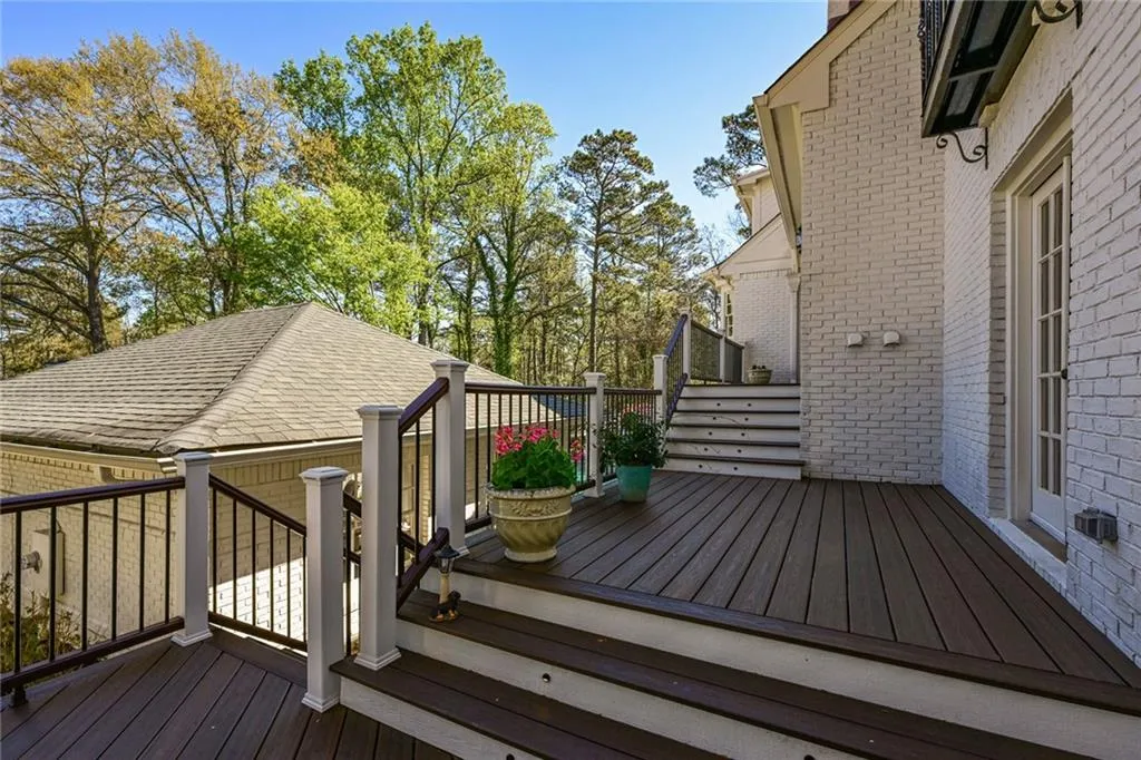 4969 Long Island Drive Nw, Atlanta, Georgia 30327, 4 Bedrooms Bedrooms, ,6 BathroomsBathrooms,Residential,Sold,4969 Long Island Drive Nw,7192348