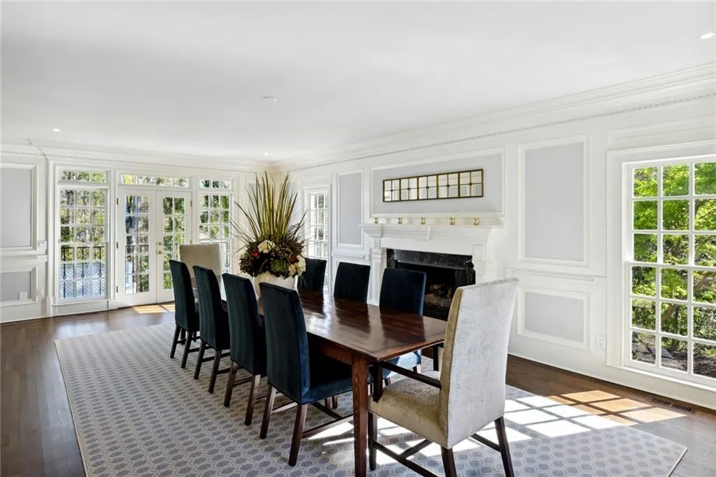 4969 Long Island Drive Nw, Atlanta, Georgia 30327, 4 Bedrooms Bedrooms, ,6 BathroomsBathrooms,Residential,Sold,4969 Long Island Drive Nw,7192348