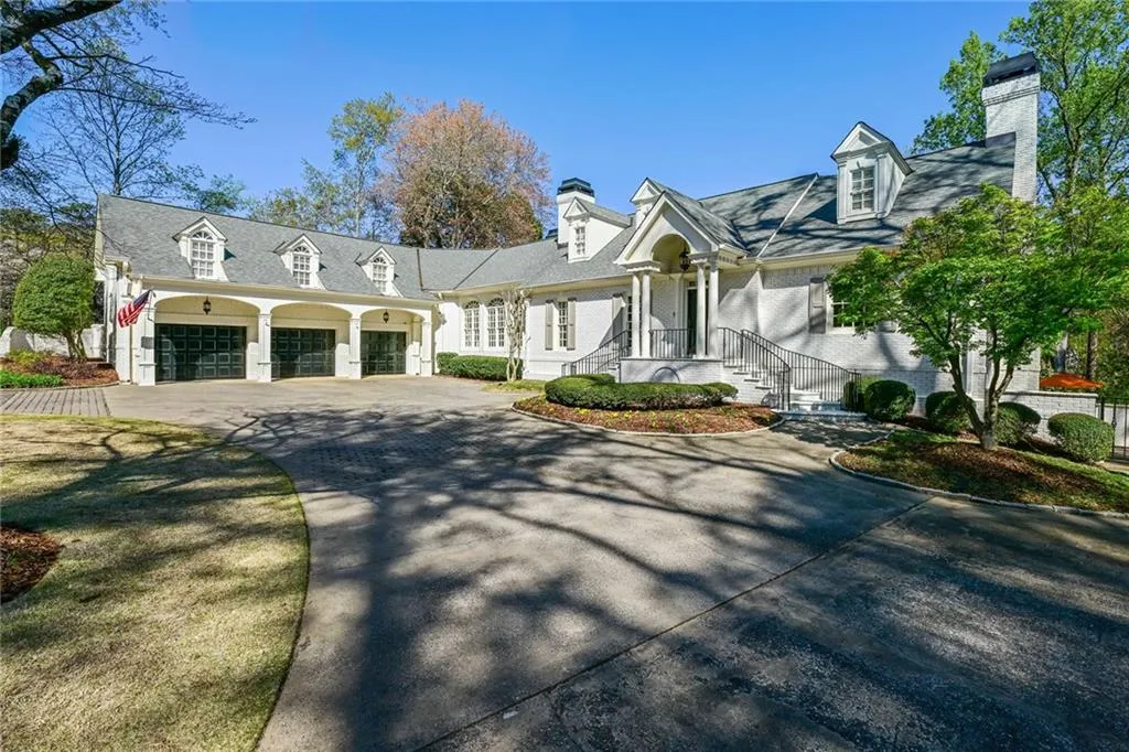 4969 Long Island Drive Nw, Atlanta, Georgia 30327, 4 Bedrooms Bedrooms, ,6 BathroomsBathrooms,Residential,Sold,4969 Long Island Drive Nw,7192348