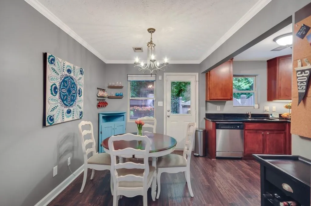 255 Winding River Drive Ne Unit D, Sandy Springs, Georgia 30350, 2 Bedrooms Bedrooms, ,1 BathroomBathrooms,Residential,Sold,255 Winding River Drive Ne Unit D,6727497