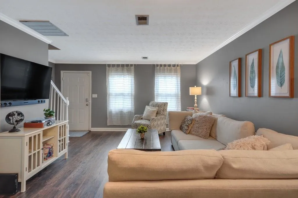 255 Winding River Drive Ne Unit D, Sandy Springs, Georgia 30350, 2 Bedrooms Bedrooms, ,1 BathroomBathrooms,Residential,Sold,255 Winding River Drive Ne Unit D,6727497