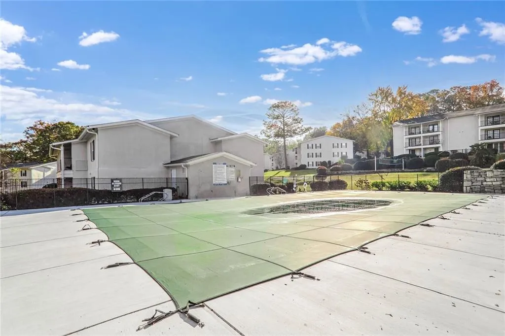 1150 Collier Road Nw Unit K9, Atlanta, Georgia 30318, 1 Bedroom Bedrooms, ,1 BathroomBathrooms,Residential,For Sale,1150 Collier Road Nw Unit K9,7585796