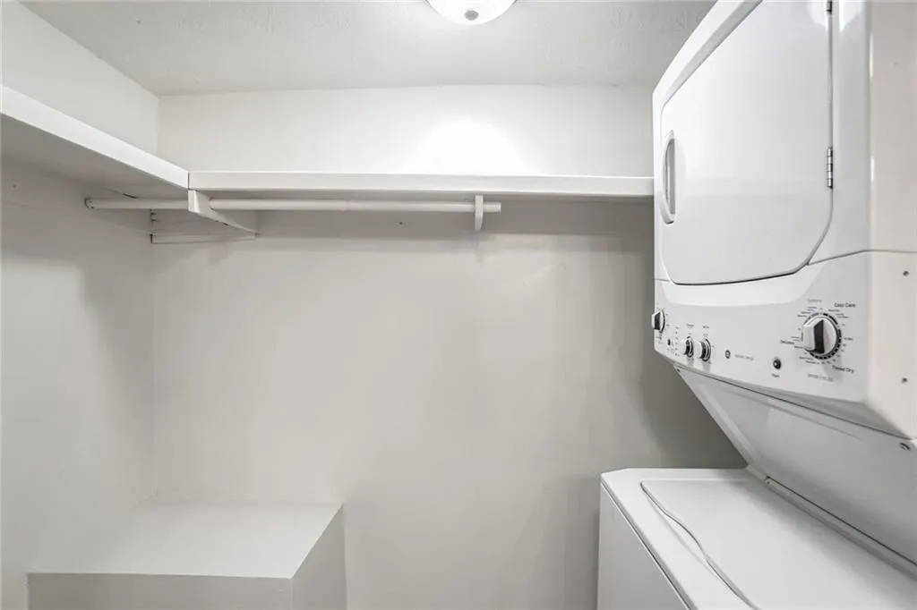 1150 Collier Road Nw Unit K9, Atlanta, Georgia 30318, 1 Bedroom Bedrooms, ,1 BathroomBathrooms,Residential,For Sale,1150 Collier Road Nw Unit K9,7585796