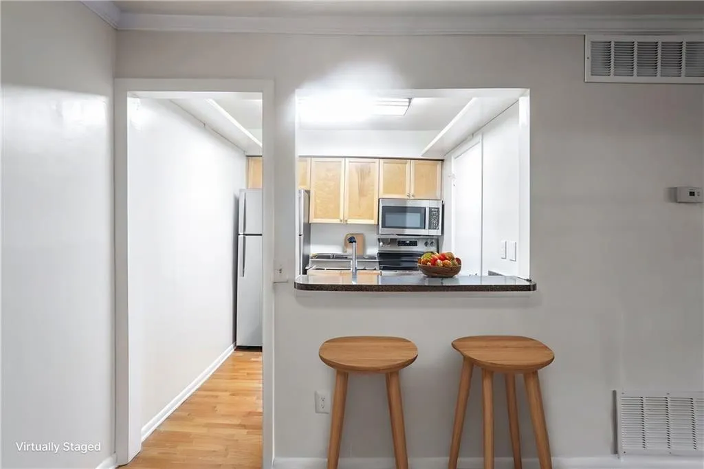 1150 Collier Road Nw Unit K9, Atlanta, Georgia 30318, 1 Bedroom Bedrooms, ,1 BathroomBathrooms,Residential,For Sale,1150 Collier Road Nw Unit K9,7585796