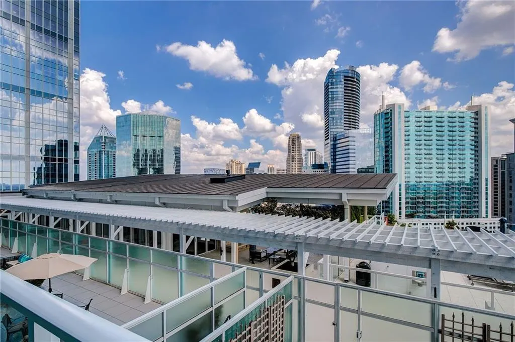 3325 Piedmont Road Ne Unit 1507, Atlanta, Georgia 30305, 1 Bedroom Bedrooms, ,1 BathroomBathrooms,Residential,For Sale,3325 Piedmont Road Ne Unit 1507,7653194