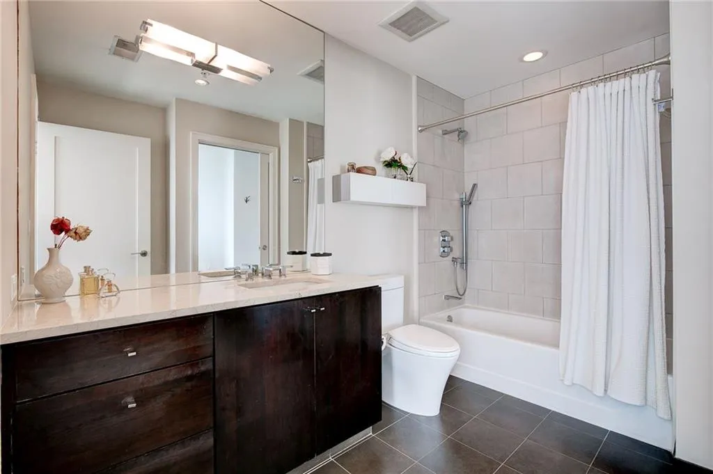 3325 Piedmont Road Ne Unit 1507, Atlanta, Georgia 30305, 1 Bedroom Bedrooms, ,1 BathroomBathrooms,Residential,For Sale,3325 Piedmont Road Ne Unit 1507,7653194