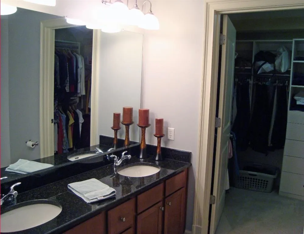 200 River Vista Drive Unit 428, Atlanta, Georgia 30339, 2 Bedrooms Bedrooms, ,2 BathroomsBathrooms,Residential,Sold,200 River Vista Drive Unit 428,5572707