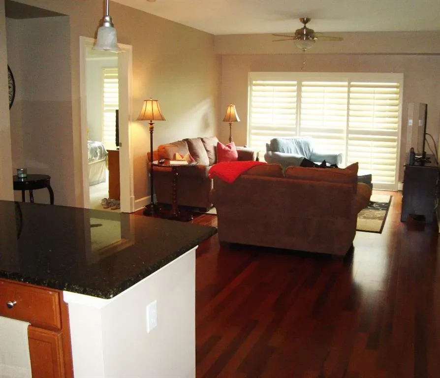 200 River Vista Drive Unit 428, Atlanta, Georgia 30339, 2 Bedrooms Bedrooms, ,2 BathroomsBathrooms,Residential,Sold,200 River Vista Drive Unit 428,5572707