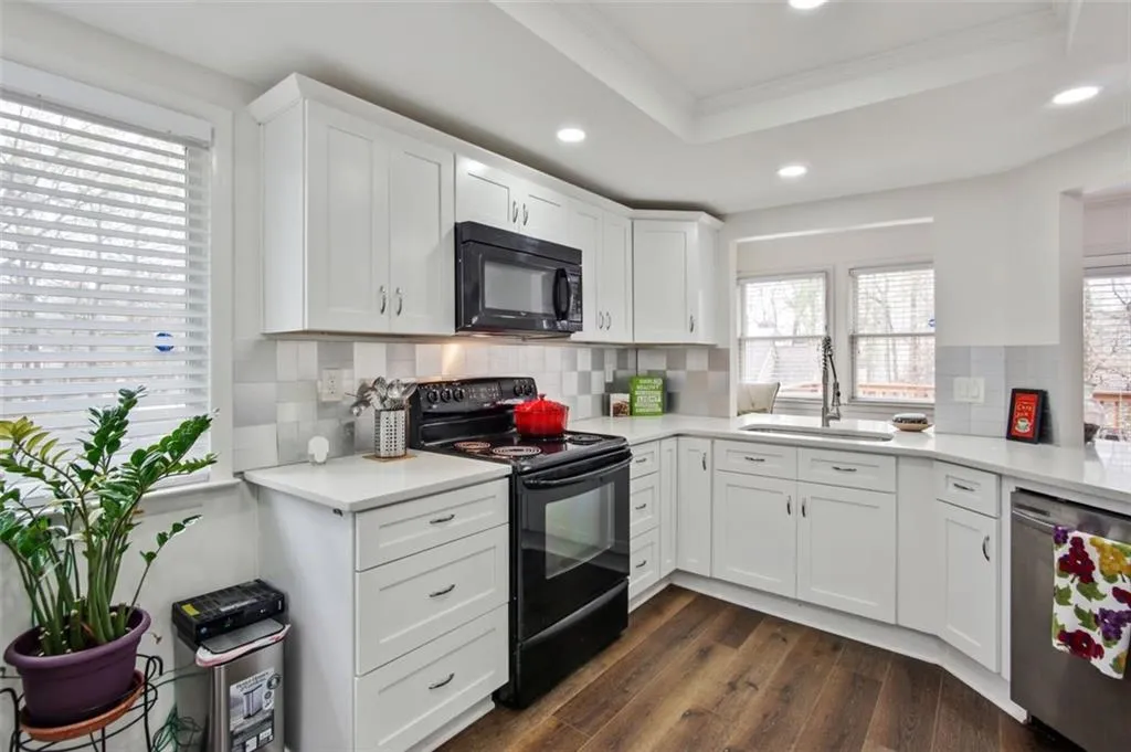 82 Dunwoody Springs Drive, Sandy Springs, Georgia 30328, 3 Bedrooms Bedrooms, ,2 BathroomsBathrooms,Residential,Sold,82 Dunwoody Springs Drive,7028253 82 Dunwoody Springs Drive, Sandy Springs, Georgia 30328, 3 Bedrooms Bedrooms, ,2 BathroomsBathrooms,Residential,Sold,82 Dunwoody Springs Drive,7028253