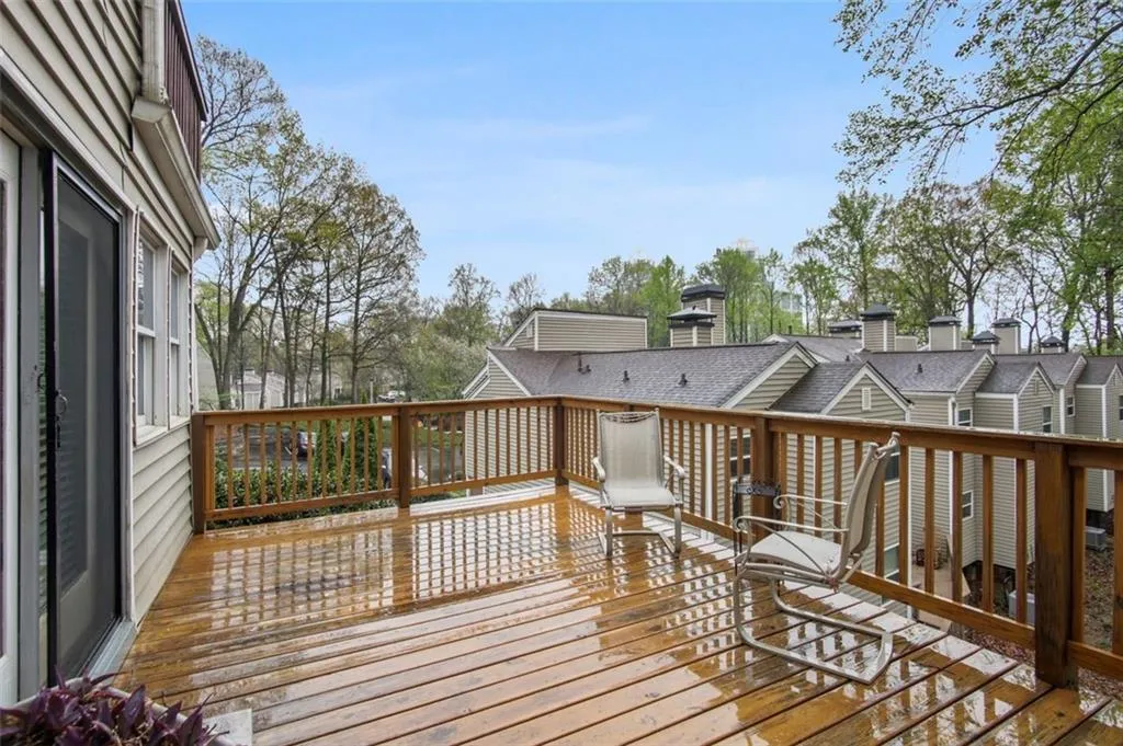 82 Dunwoody Springs Drive, Sandy Springs, Georgia 30328, 3 Bedrooms Bedrooms, ,2 BathroomsBathrooms,Residential,Sold,82 Dunwoody Springs Drive,7028253 82 Dunwoody Springs Drive, Sandy Springs, Georgia 30328, 3 Bedrooms Bedrooms, ,2 BathroomsBathrooms,Residential,Sold,82 Dunwoody Springs Drive,7028253