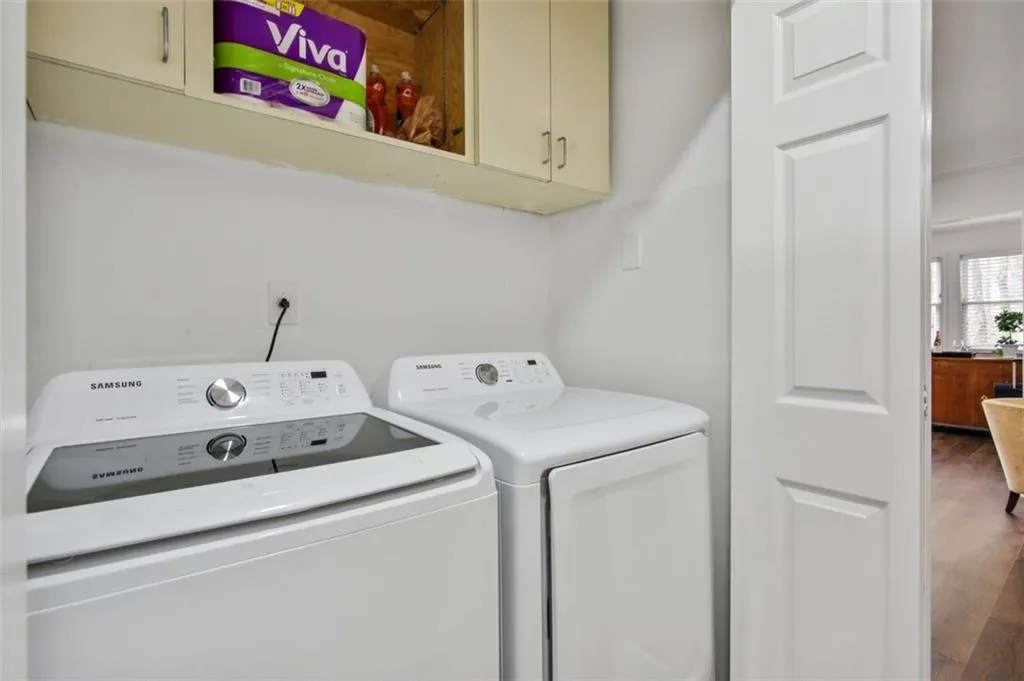 82 Dunwoody Springs Drive, Sandy Springs, Georgia 30328, 3 Bedrooms Bedrooms, ,2 BathroomsBathrooms,Residential,Sold,82 Dunwoody Springs Drive,7028253 82 Dunwoody Springs Drive, Sandy Springs, Georgia 30328, 3 Bedrooms Bedrooms, ,2 BathroomsBathrooms,Residential,Sold,82 Dunwoody Springs Drive,7028253