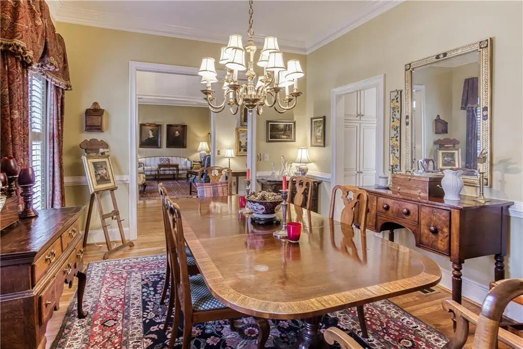 25 Battle Ridge Place, Atlanta, Georgia 30342, 6 Bedrooms Bedrooms, ,5 BathroomsBathrooms,Residential,Sold,25 Battle Ridge Place,6840984
