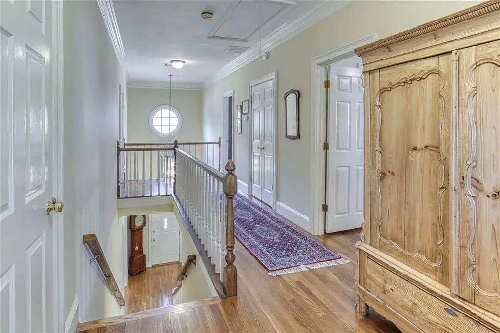 25 Battle Ridge Place, Atlanta, Georgia 30342, 6 Bedrooms Bedrooms, ,5 BathroomsBathrooms,Residential,Sold,25 Battle Ridge Place,6840984