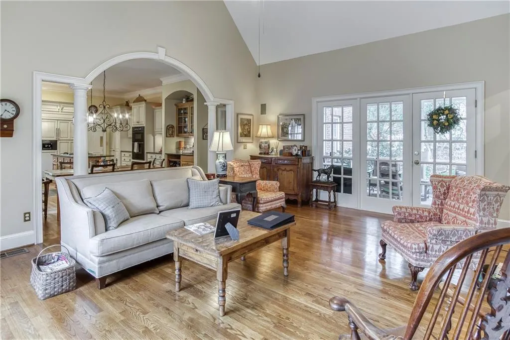 25 Battle Ridge Place, Atlanta, Georgia 30342, 6 Bedrooms Bedrooms, ,5 BathroomsBathrooms,Residential,Sold,25 Battle Ridge Place,6840984