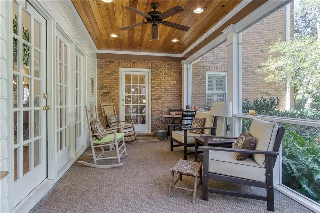 25 Battle Ridge Place, Atlanta, Georgia 30342, 6 Bedrooms Bedrooms, ,5 BathroomsBathrooms,Residential,Sold,25 Battle Ridge Place,6840984