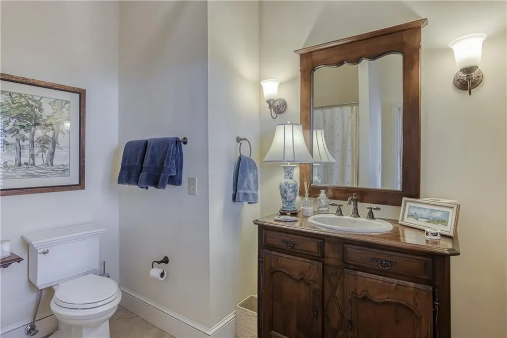 25 Battle Ridge Place, Atlanta, Georgia 30342, 6 Bedrooms Bedrooms, ,5 BathroomsBathrooms,Residential,Sold,25 Battle Ridge Place,6840984