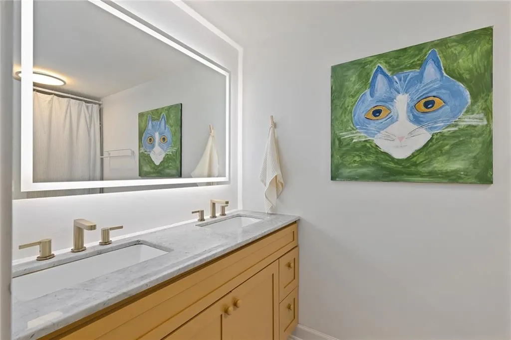 145 15th Street Unit 206, Atlanta, Georgia 30309, 2 Bedrooms Bedrooms, ,2 BathroomsBathrooms,Residential,For Sale,145 15th Street Unit 206,7647323