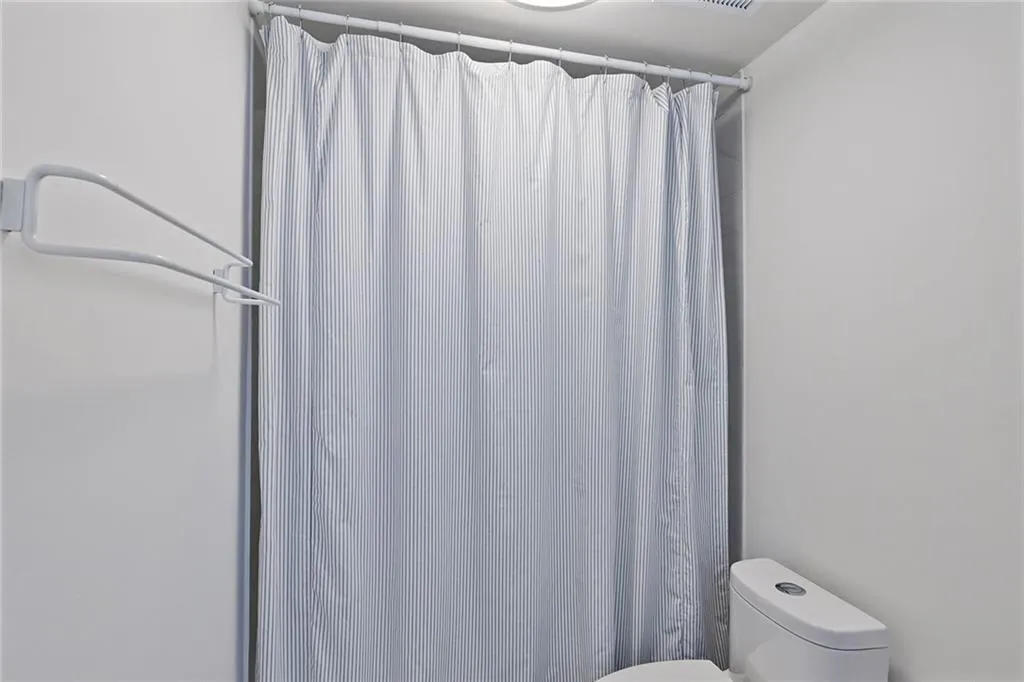 145 15th Street Unit 206, Atlanta, Georgia 30309, 2 Bedrooms Bedrooms, ,2 BathroomsBathrooms,Residential,For Sale,145 15th Street Unit 206,7647323