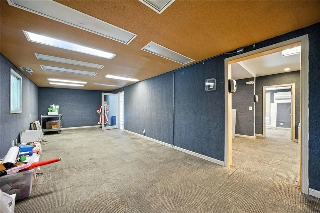 18 Nw Beck Street Nw, Atlanta, Georgia 30318, ,Commercial Sale,For Sale,18 Nw Beck Street Nw,7635401