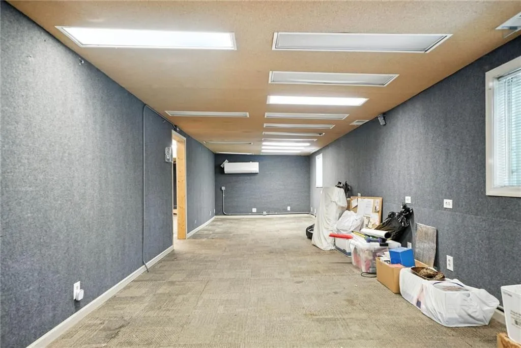 18 Nw Beck Street Nw, Atlanta, Georgia 30318, ,Commercial Sale,For Sale,18 Nw Beck Street Nw,7635401