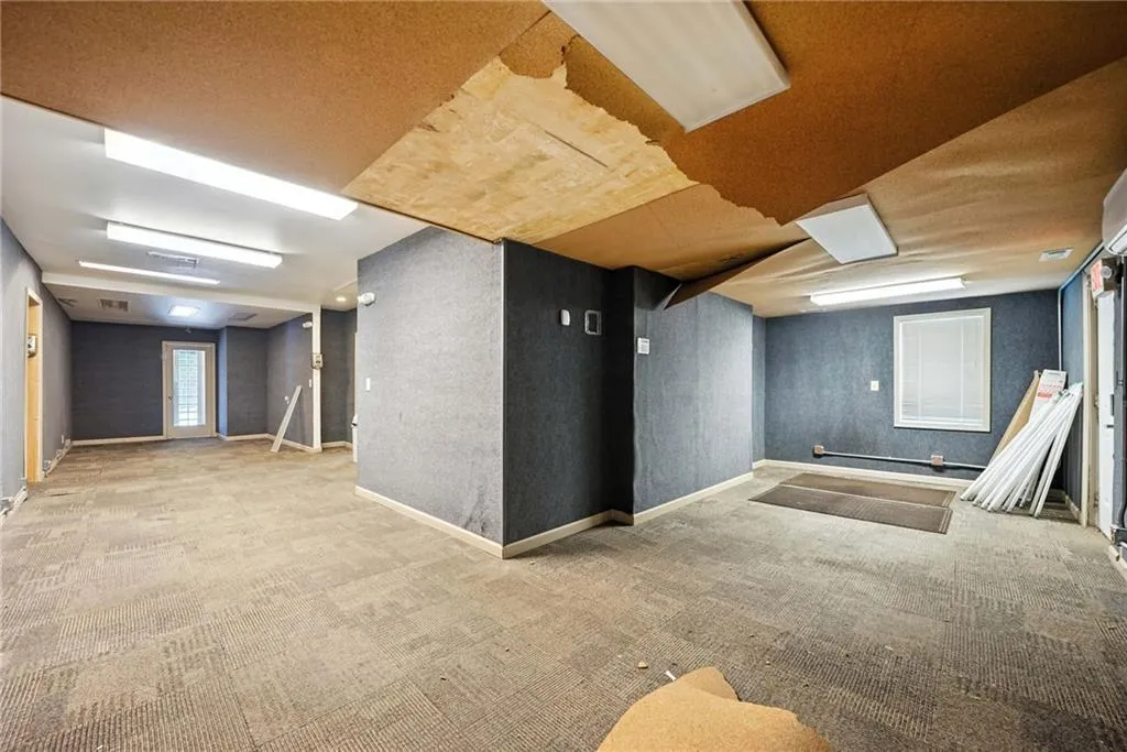 18 Nw Beck Street Nw, Atlanta, Georgia 30318, ,Commercial Sale,For Sale,18 Nw Beck Street Nw,7635401