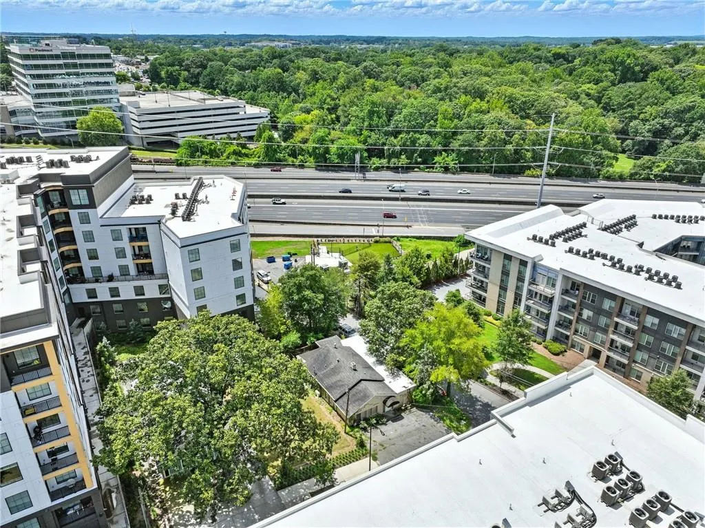 18 Nw Beck Street Nw, Atlanta, Georgia 30318, ,Commercial Sale,For Sale,18 Nw Beck Street Nw,7635401